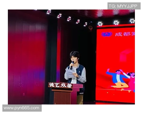 周静专访：从青涩少年到羽毛球冠军的奋斗与成长之路