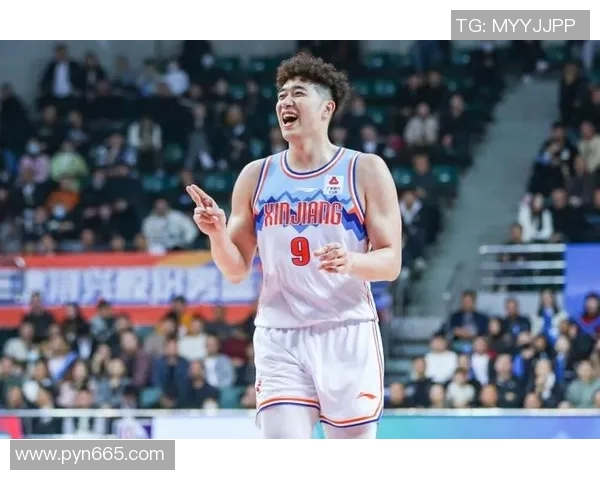 吴冠希：从篮球新星到职业生涯的蜕变与成长之路