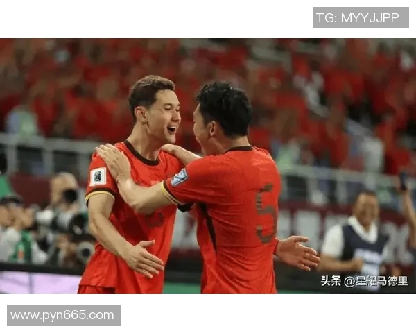 国足对阵韩国黄健翔激情解说引发球迷热议与期待