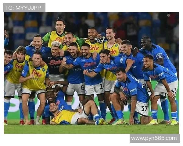 拉齐奥与拿玻里激战正酣比分悬念引发球迷热议