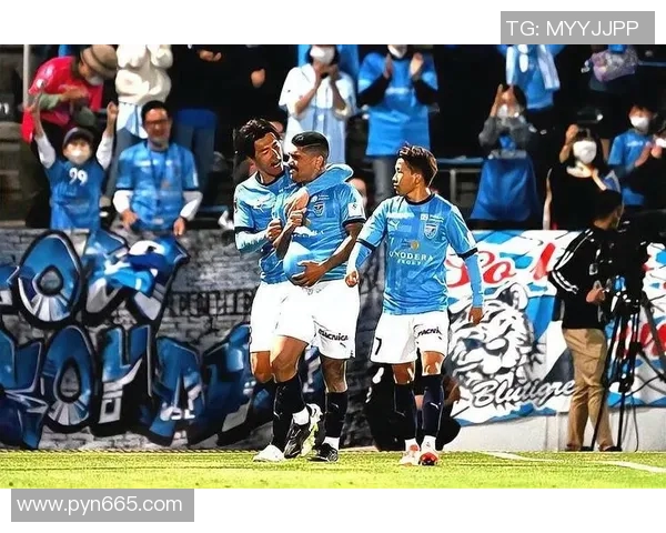 横滨FC与町田的激烈对决展现足球魅力与团队精神