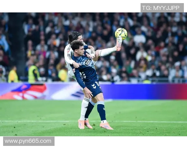 皇马主场迎战塞尔塔全力争胜双方激战成平局精彩纷呈