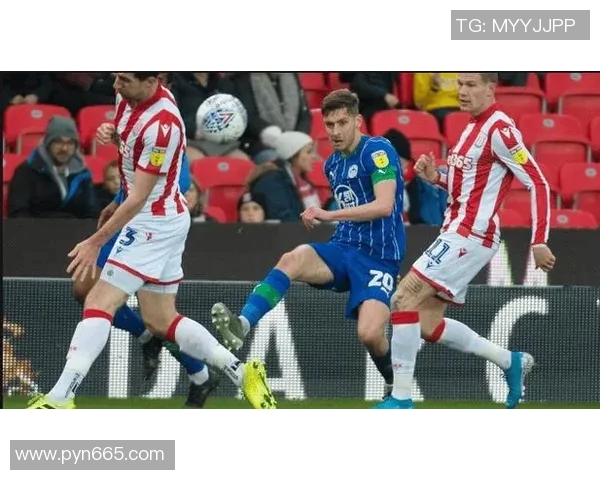 米尔沃尔主场迎战西布朗双方争夺英冠积分榜关键战役