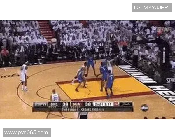 2014年NBA总决赛骑士与热火的巅峰对决回顾与精彩瞬间分析