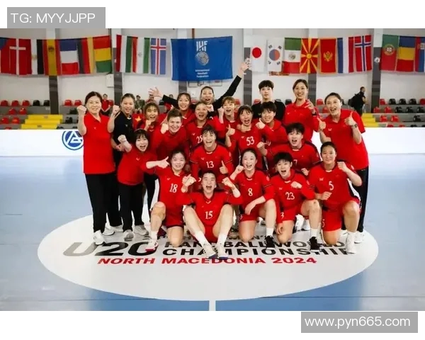 中国队迎战马其顿球队全力以赴力争胜利展现团队精神与拼搏意志